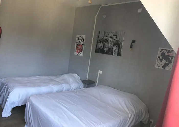 Hotel L'ambroisie 2*